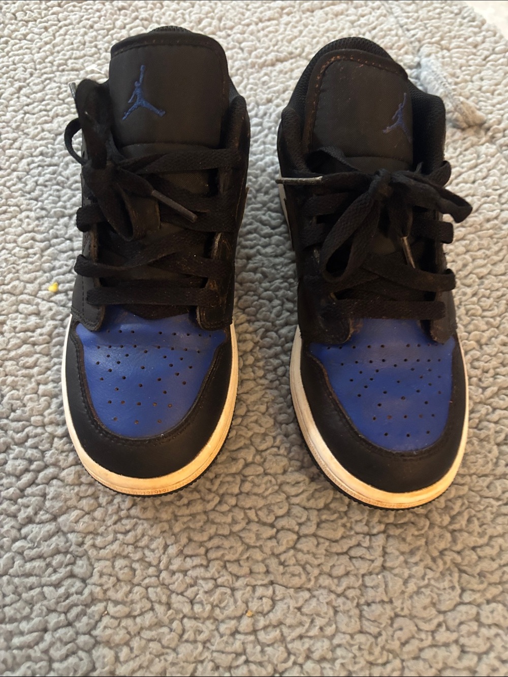 Nike Jordan Kids Black and Blue Low-Top Sneakers